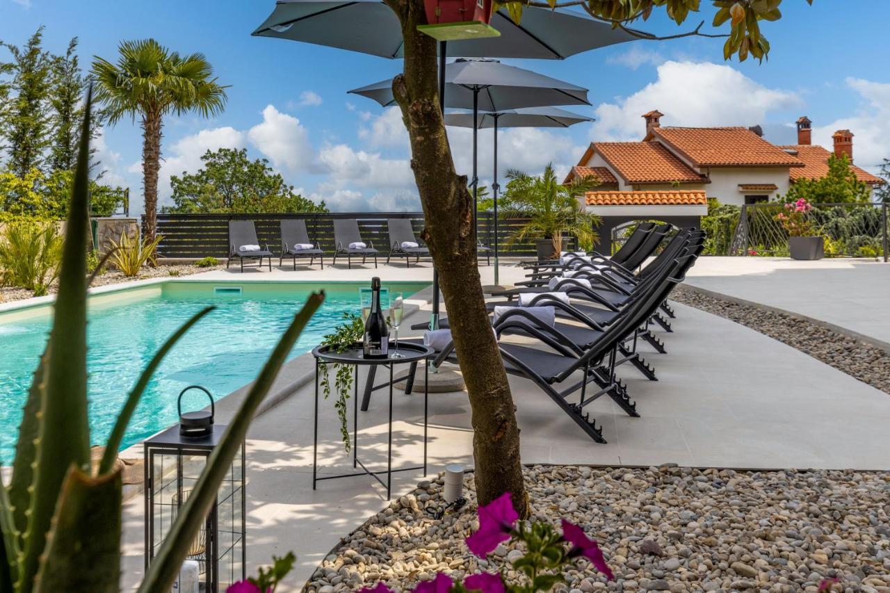 Villa Adriatic, Apartment Rebecca With Heated Swimming Pool, Sew View, Childrens Playground Icici Luaran gambar